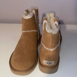 UGG Classic Mini Spill Seam Boot